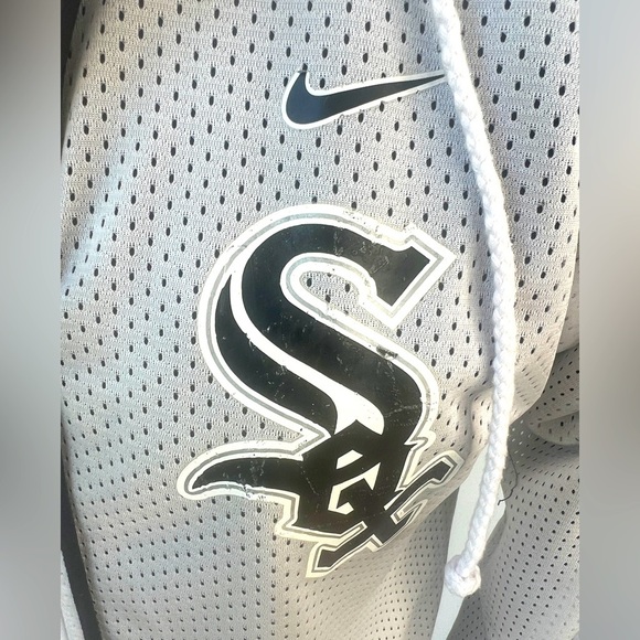 Nike Chicago White Sox Dri-FIT White Mesh Zip Hoodie Women’s Medium Game Day - Picture 5 of 16